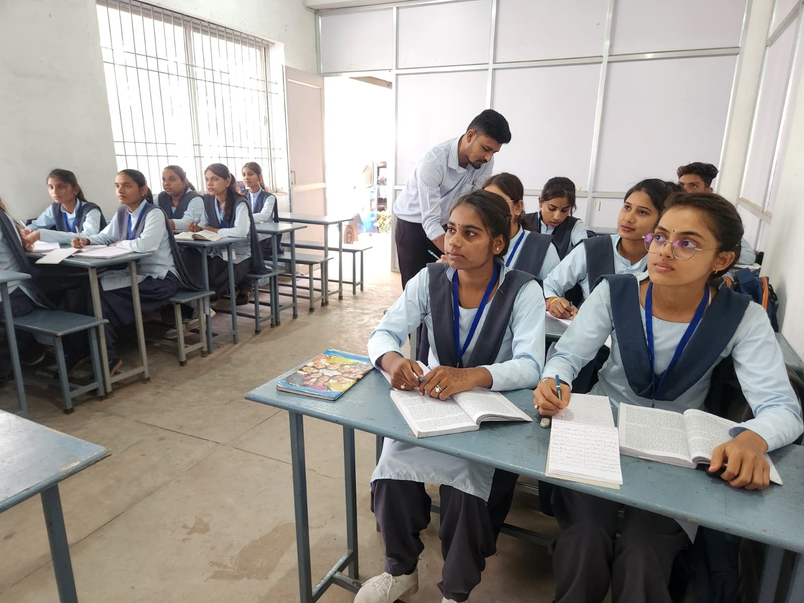 Hindi Shorthand & Typing 3